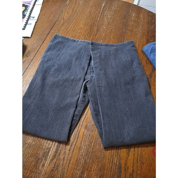 Vintage Size 12 Bill Blass Black Skinny Denim Jeans with Riveted Back Pockets - Picture 3 of 5